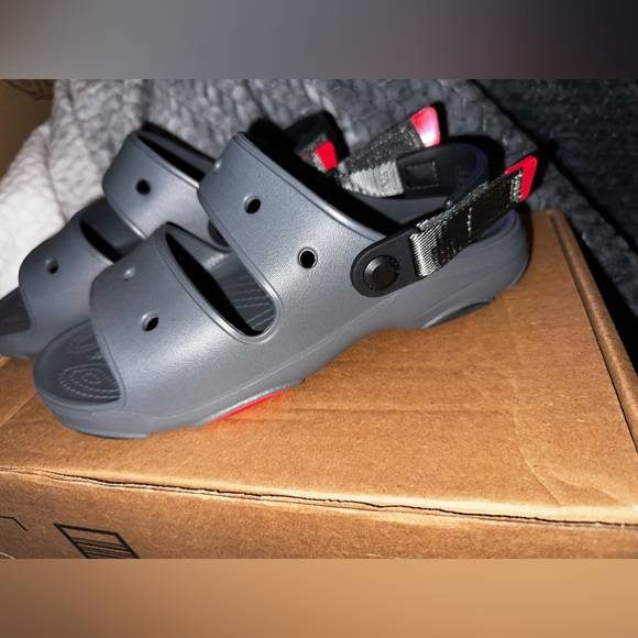 Crocs - Picture 3 of 10